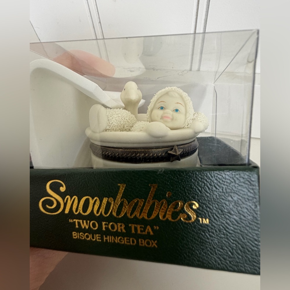 NWT Department 56 Snowbabies “Two for Tea” Figurine